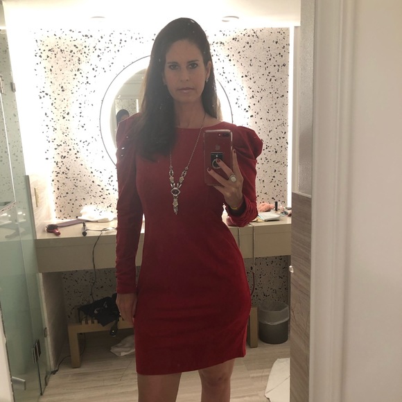 Meet your Posher, Kara - Picture 2 of 8